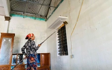 Lợp lại mái nhà sau giông bão từ nguồn hỗ trợ của báo Tuổi Trẻ