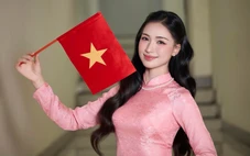 Hòa Minzy nhận giải thưởng Thanh niên sống đẹp