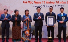 Tranh sơn mài ‘Bác Hồ đọc Tuyên ngôn Độc lập’ của Chu Nhật Quang nhận kỷ lục thế giới