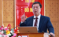 3 tiếng livestream bán sách trên TikTok thu 300 triệu đồng