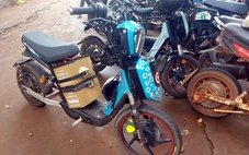 Học sinh đua nhau độ chế xe đạp điện, nguy cơ tai nạn nghiêm trọng