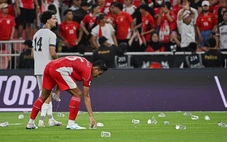 Cổ động viên Indonesia lại gây ra hình ảnh xấu xí