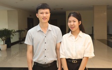 Cha mất, mẹ rời đi, nữ sinh thiếu vắng tình thương đi tàu lửa về Quảng Trị nhận học bổng