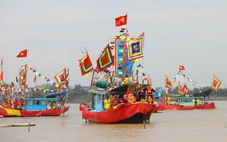 Dừng bắn pháo hoa lễ hội mùa Thu Côn Sơn-Kiếp Bạc dành tiền hỗ trợ đồng bào lũ lụt