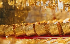 Giá vàng miếng SJC vượt 144 triệu đồng/lượng, cao nhất từ trước đến nay