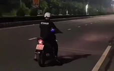Chạy xe máy bốc đầu rồi đăng lên TikTok, bị tịch thu xe