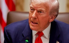 Ông Trump tuyên bố 'kinh tế Nga sắp sụp đổ', Matxcơva phản bác