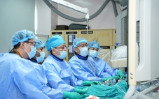 Tại Việt Nam, khoảng 100.000 người bị một bệnh lý van tim phổ biến, có nguy cơ đột tử