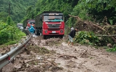 Mưa lớn gây sạt lở đường Hồ Chí Minh, ngập cục bộ ở vùng núi Quảng Trị
