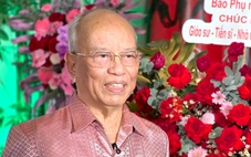 Ở tuổi 85, giáo sư Trình Quang Phú vẫn viết về Bác Hồ như dòng sông cuộn chảy