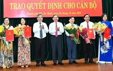 TP.HCM tiếp tục chỉ định 14 cán bộ về làm lãnh đạo cấp xã