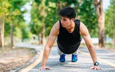 Hít đất bao nhiêu cái được xem là 'chuẩn đàn ông'?