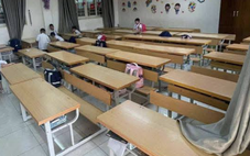 Trứng cút bốc mùi tại bếp ăn trường tiểu học: Nhiều phụ huynh cho con nghỉ học