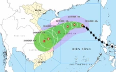 Bão số 12 bắt đầu tăng cấp, nam Quảng Trị đến TP Đà Nẵng có đợt mưa tới 900mm