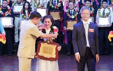 AUS đồng hành cùng tri thức Việt