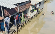 Tìm kiếm bé trai 4 tháng tuổi nghi bị rơi xuống kênh xáng Xẻo Rô