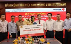 Thầy giáo ở Đà Nẵng trúng vé số độc đắc của Vietlott hơn 179 tỉ đồng