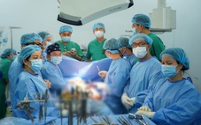 Con trai đồng ý hiến tạng mẹ, cứu 5 người