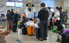 Hơn 74.400 chuyến bay bị chậm, hủy chuyến, mua vé máy bay kèm nỗi lo delay