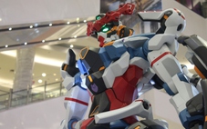 Hàng ngàn fan Gundam đổ về triển lãm Gundam Builders World Cup 2025