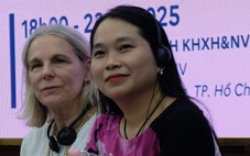 Phụ nữ khi viết văn 'tự ăn' mình?