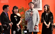 Chuyển ngữ nhạc Trịnh không dễ, 'như húc đầu vào đá'