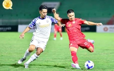 Hoàng Anh Gia Lai thắng... đội Hoàng Anh Gia Lai trên sân Quy Nhơn