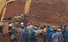 Nhà đang xây bất ngờ sập móng đè nhà hàng xóm, 2 người chết, 2 bị thương