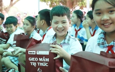 'Gieo mầm tri thức' đến với học sinh xã Bảo Thạnh, Vĩnh Long