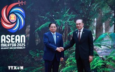 Thủ tướng Malaysia đón Thủ tướng Phạm Minh Chính và các Trưởng đoàn dự Hội nghị cấp cao ASEAN 47