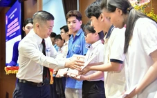 Trao 345 học bổng khuyến tài cho sinh viên TP.HCM