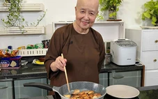 Nghệ nhân ẩm thực Nguyễn Dzoãn Cẩm Vân bị mạo danh để bán nồi