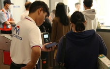 Thêm 5 nhà ga tuyến metro số 1 ngừng bán vé giấy, hành khách nên thanh toán điện tử