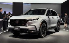 'Chạm' Honda CR-V e:HEV RS dự kiến ra mắt Việt Nam năm 2026: Sang số dạng phím bấm, có AWD
