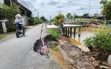 Mưa lũ làm sạt lở bủa vây xã Long Kiến