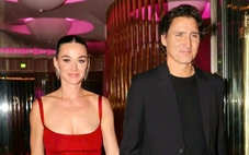 Katy Perry mê pickleball, ăn thực phẩm hữu cơ giữ vóc dáng