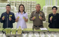 Thái Lan tiếp tục thu giữ hơn 2 triệu lọ dầu hít mũi Hong Thai sản xuất trái phép