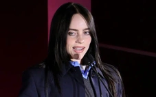 Billie Eilish kêu gọi giới tỉ phú: Hãy đem tiền của mình đi làm từ thiện