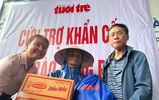 Vượt sạt lở, báo Tuổi Trẻ cứu trợ vùng rốn lũ ở thượng nguồn Thu Bồn