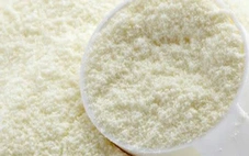 Chuyên gia lý giải vì sao có 'hạt cháy xém' trong sữa bột pha?