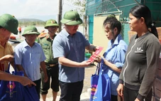 Bí thư Nghệ An: Xã thiệt hại ít giúp xã thiệt hại nhiều sau bão Bualoi