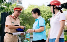Đổi giấy phép lái xe sang thẻ PET để tránh lừa đảo nộp phạt