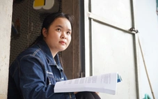 Mất mẹ, sống với bà nội 'kế' khuyết tật, nữ sinh Tây Bắc rửa chén thuê từ lớp 7