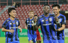 Cầu thủ nhập tịch Mintah thề sẽ chiến đấu cho Malaysia