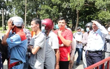 Người hâm mộ 'đội nắng' mua vé xem tuyển Việt Nam đấu Nepal