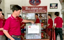 Người miền Tây gửi tấm lòng đến đồng bào bị ảnh hưởng bão miền Trung