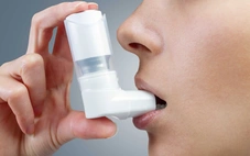 Dụng cụ xịt hít điều trị hen suyễn đang khiến Trái đất ‘nghẹt thở’
