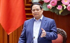 Thủ tướng: Tình hình thiên tai phức tạp, ngập úng còn kéo dài, bằng mọi cách cứu trợ người dân