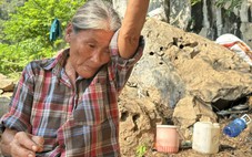 Hơn 40 giờ ăn ngủ trong hang núi trốn cơn lũ kinh hoàng
