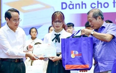 'Sẽ gọi ngay cho mẹ, đúng là học bổng Tiếp sức đến trường chứ không phải... lừa đảo'